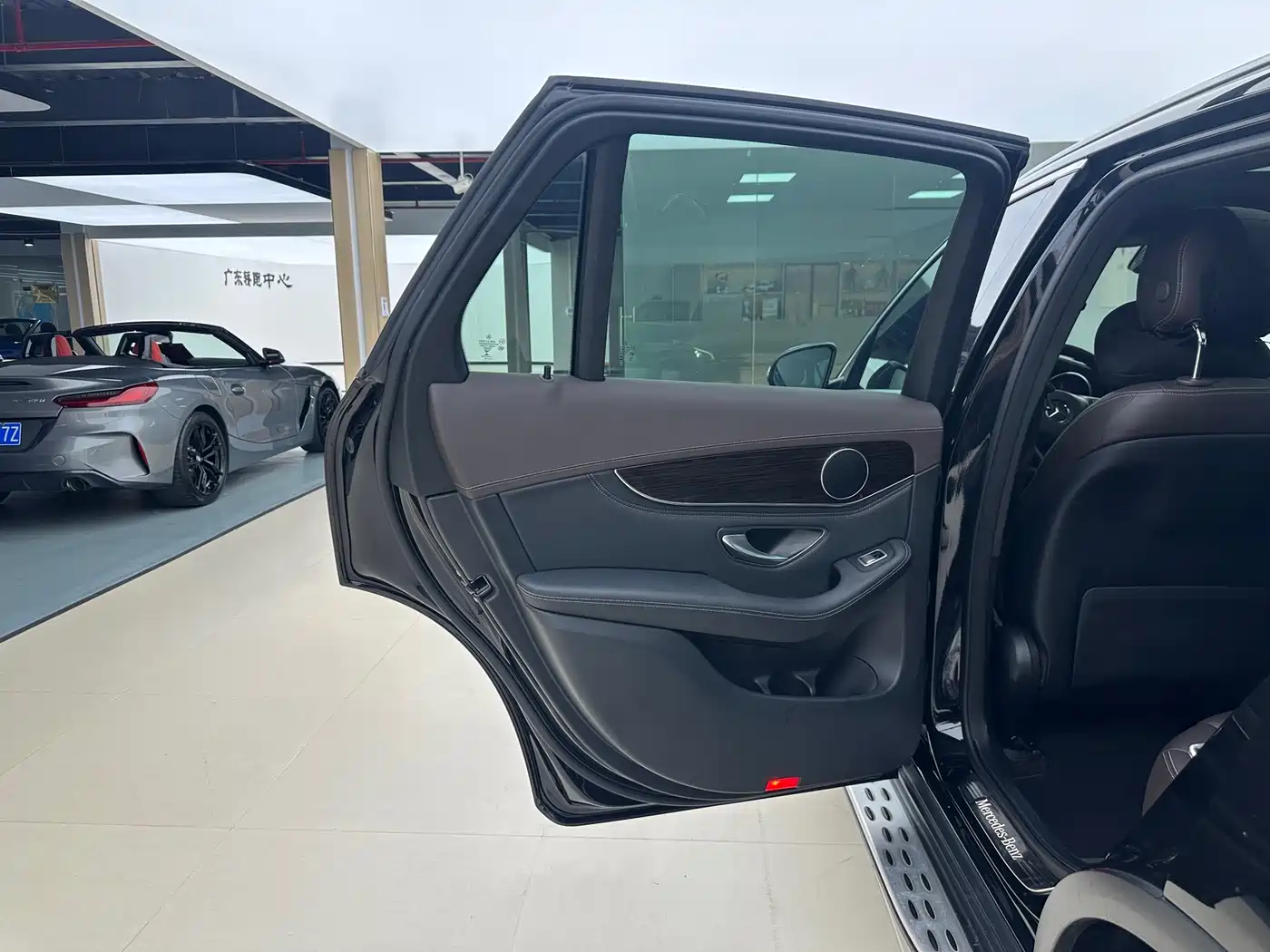 Mercedes-Benz GLC 2019 Facelift GLC 260 L 4MATIC Luxury фото 15