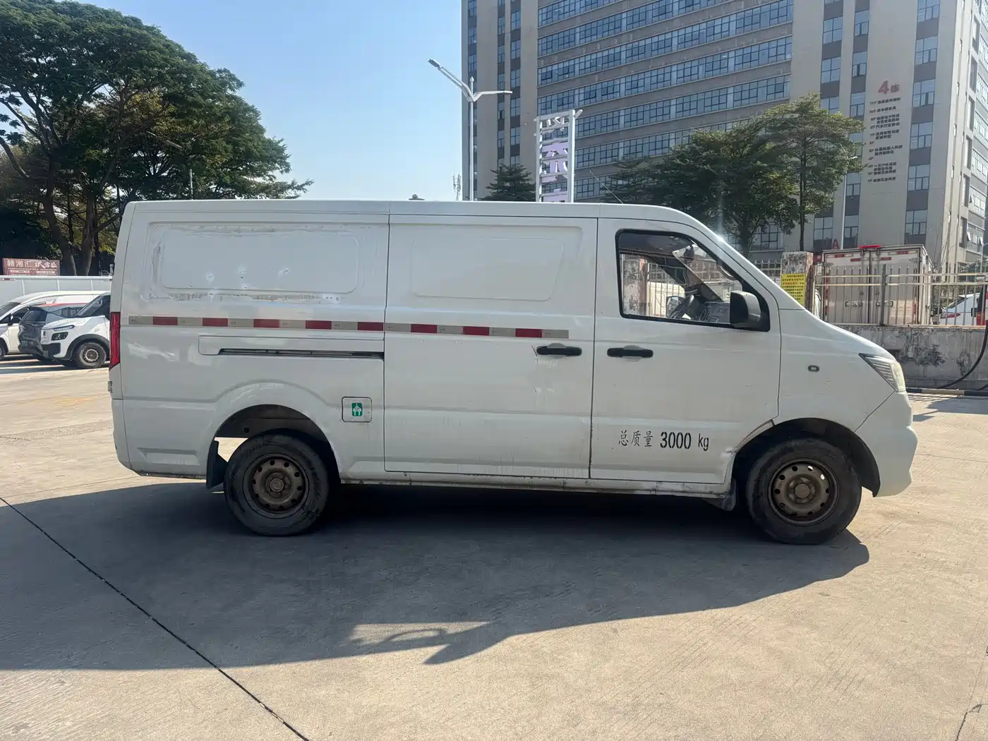 Dongfeng Yufeng Yufeng EM26 2022 2023 Standard Edition 41.472kWh Henan Lithium