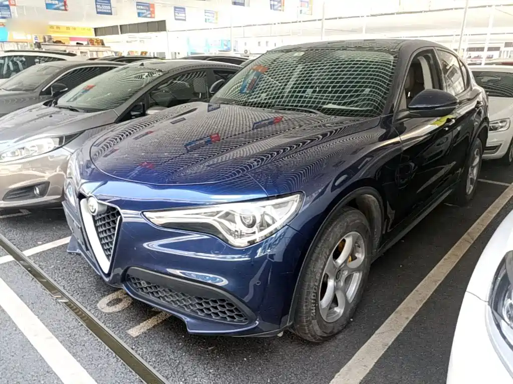 Alfa Romeo Stelvio 2019 2017 2.0T 200HP Elite