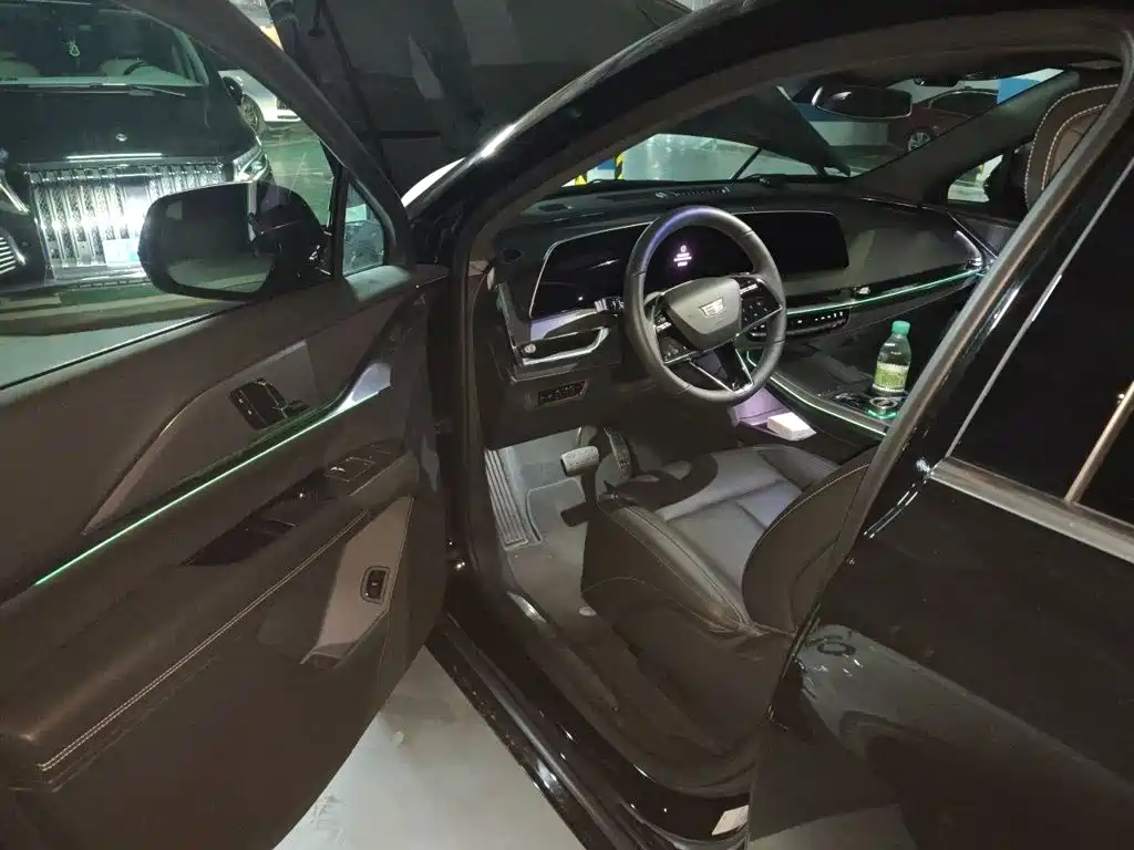 Cadillac XT5 2025 2025 2.0T FWD Style Edition