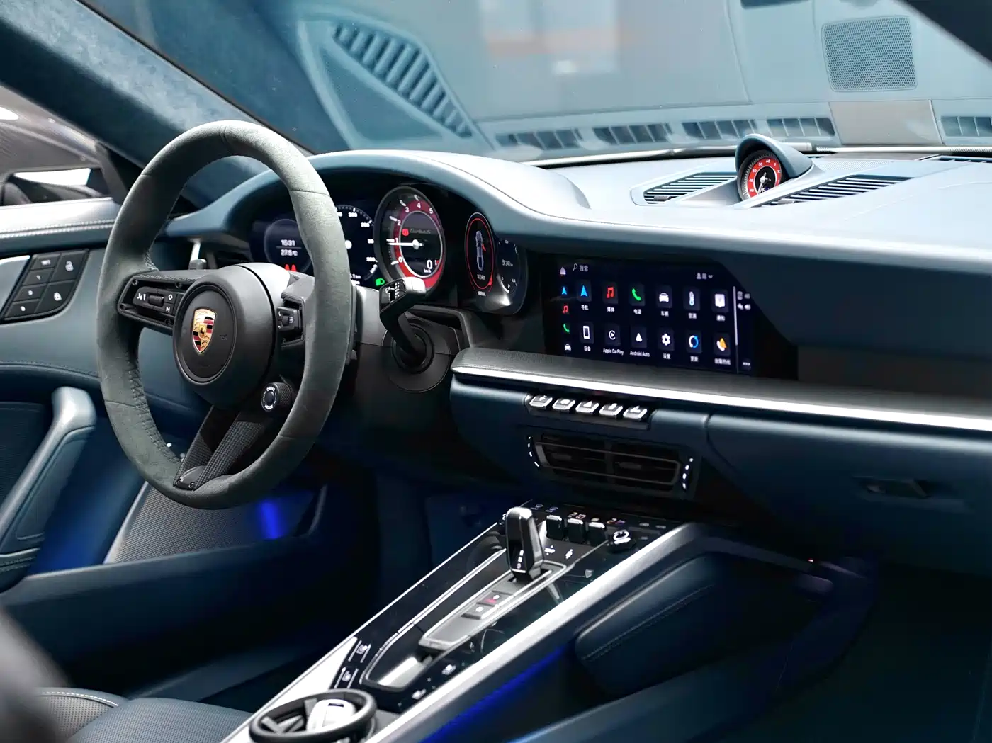 Porsche 911 2022 Turbo S 3.7T фото 16