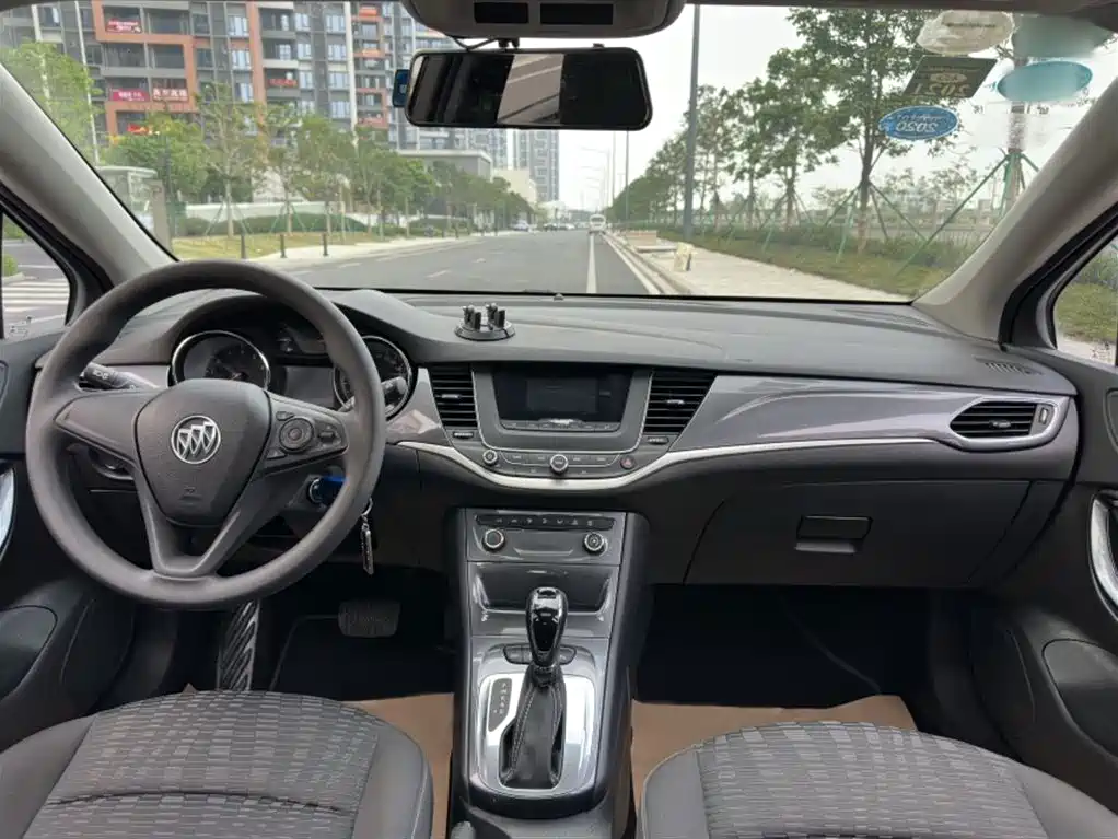 Buick Verano 2016 Hatchback 15S Auto Progressive фото 14