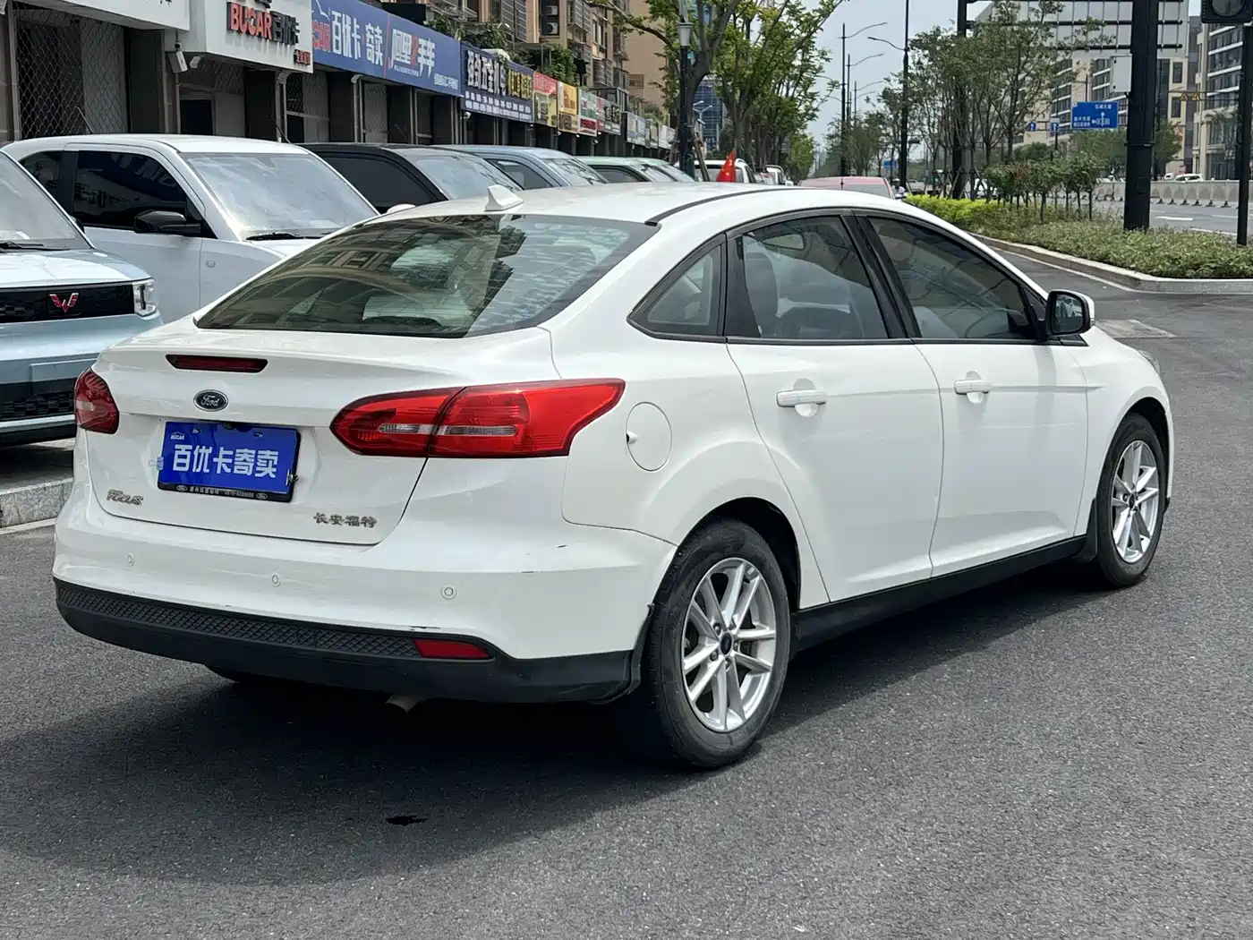 Фото 4 - Ford Focus