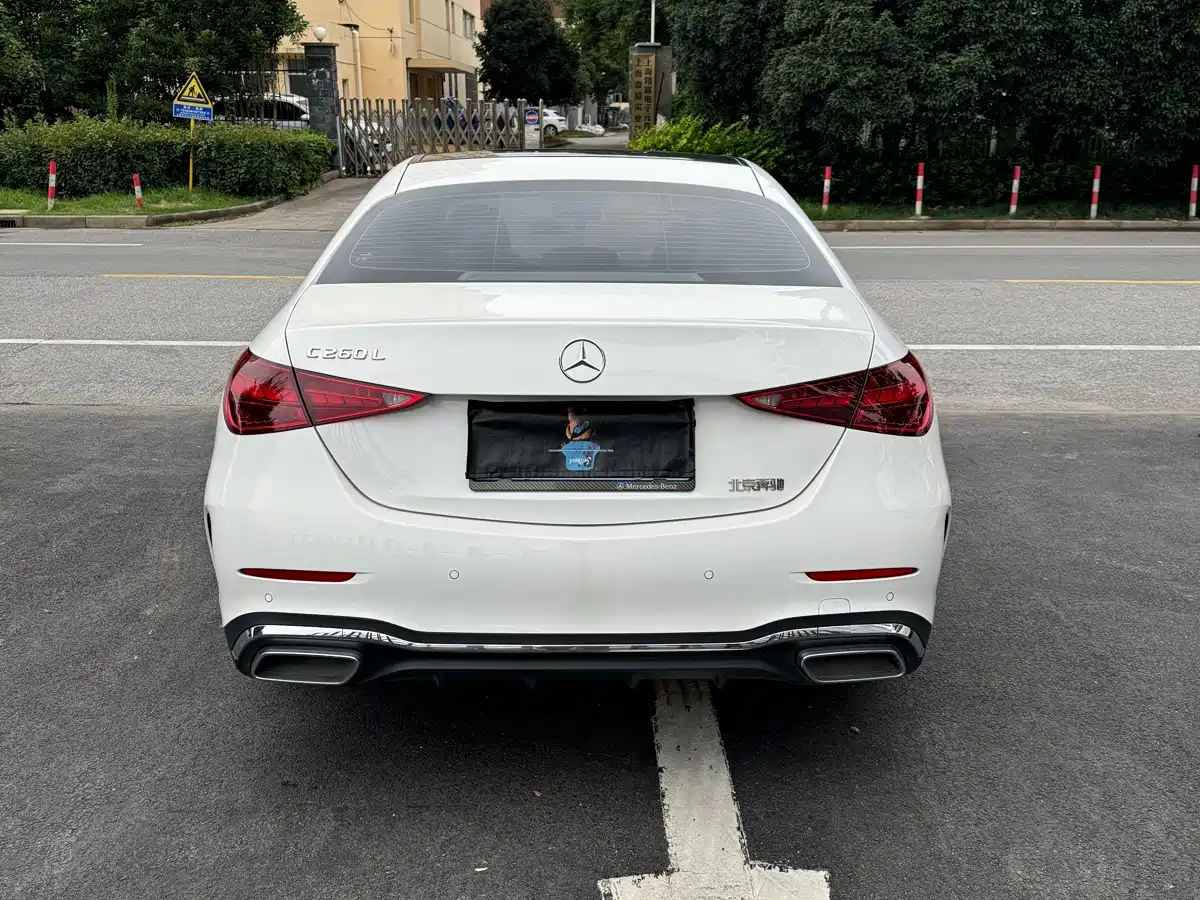 Фото 15 - Mercedes-Benz C-Class