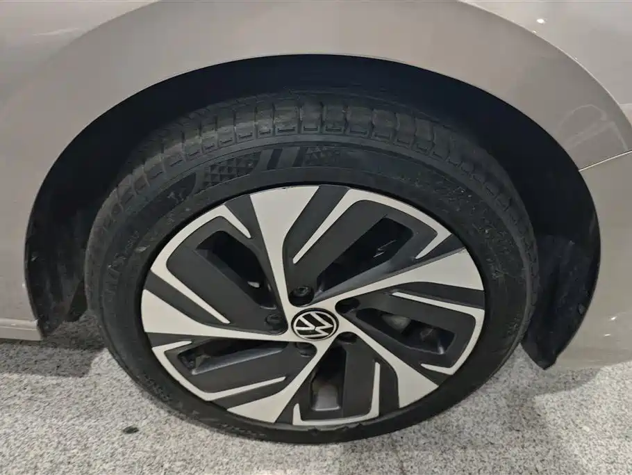 Volkswagen Bora 2023 300TSI DSG Premium Edition фото 5