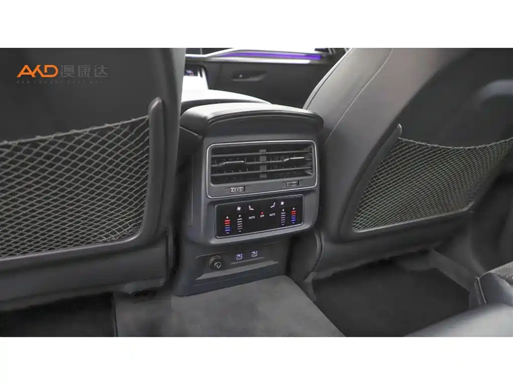 Audi Q8 2020 2021 Model 55 TFSI Premium Dynamic