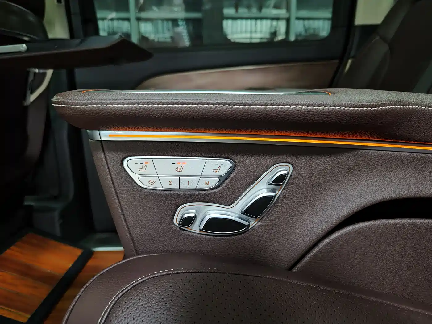 Mercedes-Benz V-Class 2022 V 260 L Long Wheelbase Luxury Edition фото 22