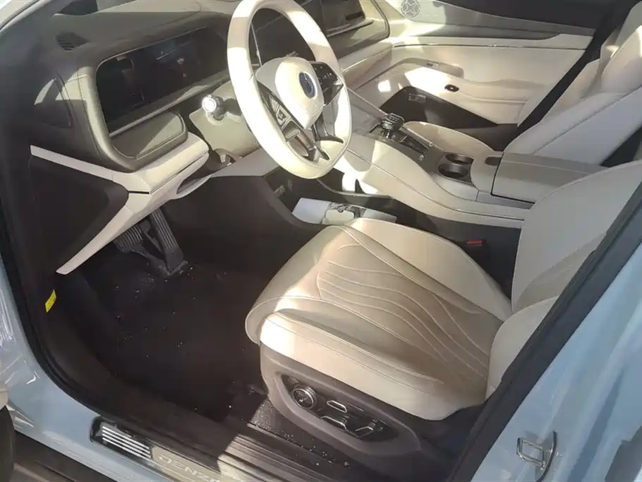 Denza N7 2024 630 AWD Smart Drive Max фото 9