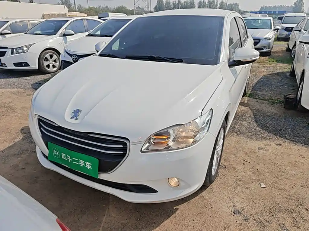 Peugeot 301 2015 2014 1.6L Manual Comfort Edition