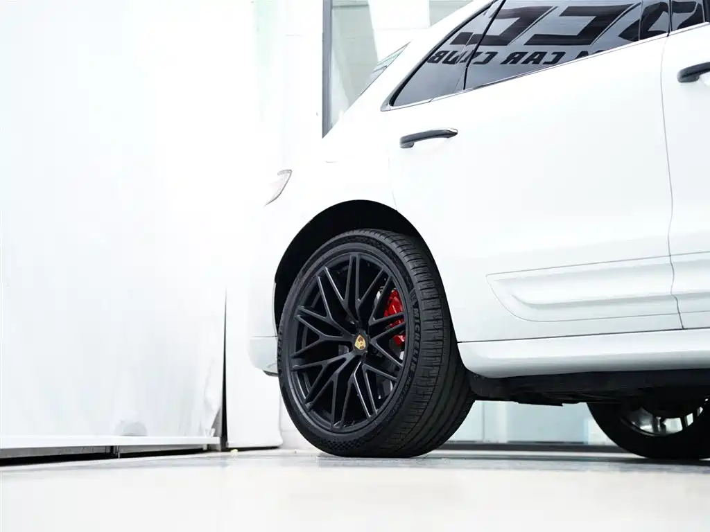 Porsche Macan 2023 Macan GTS 2.9T фото 56