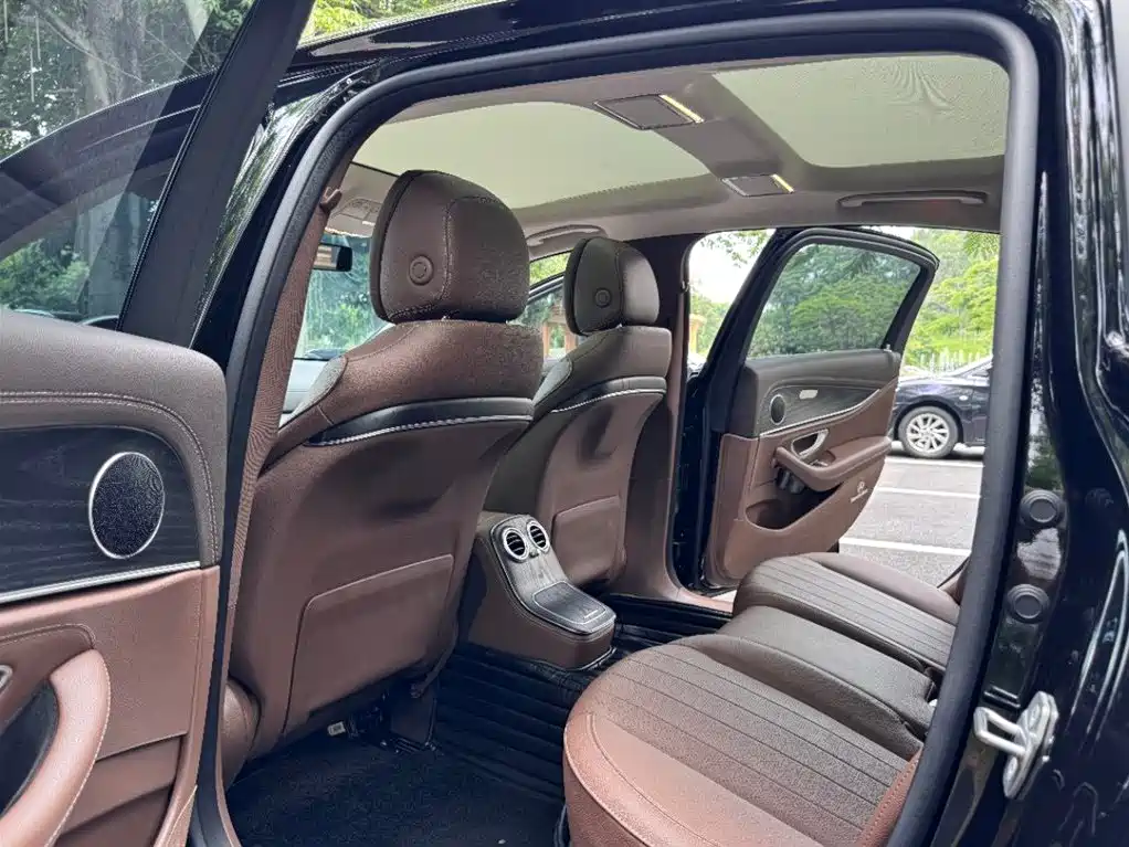 Mercedes-Benz E-Class 2022 Second Facelift E 300 L Fashion фото 5
