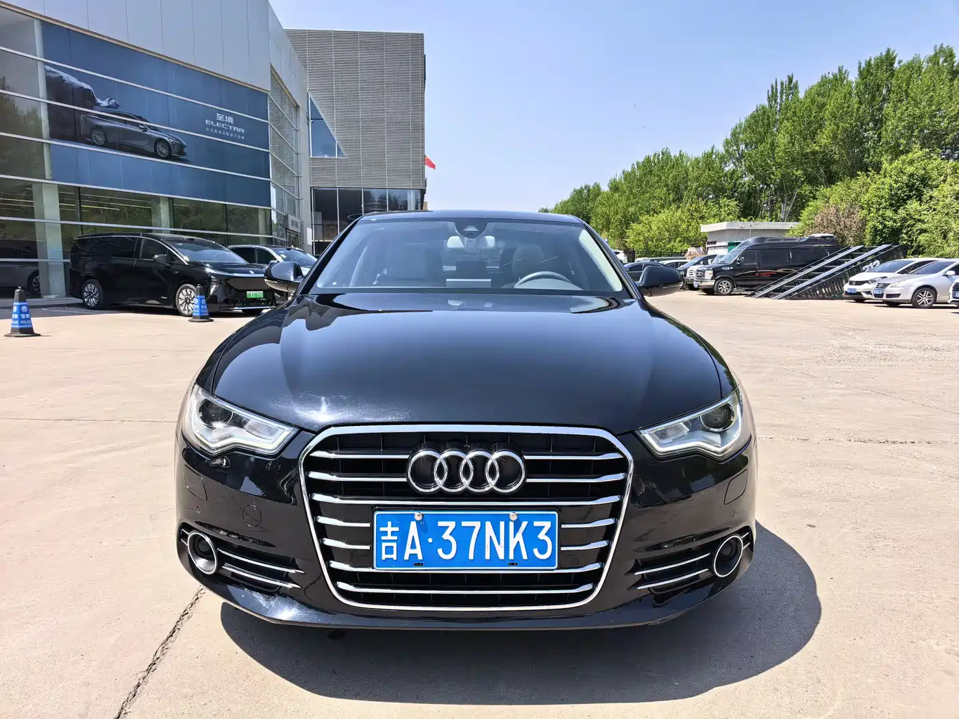 Audi A6L 2014 50 TFSI quattro Luxury фото 2