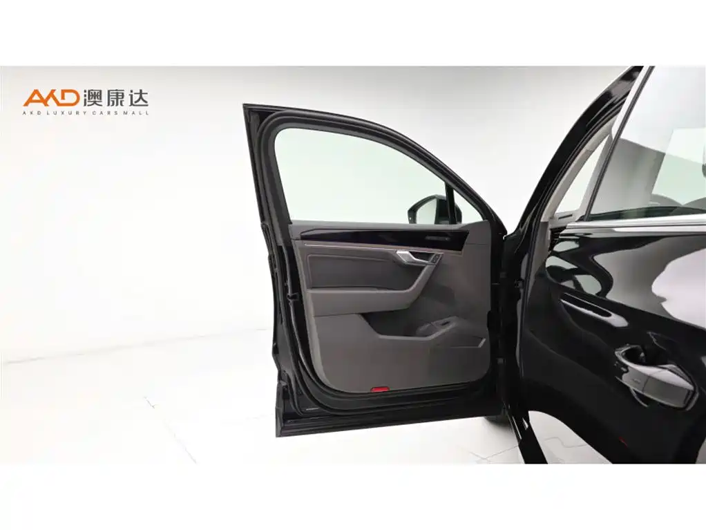 Volkswagen Touareg 2022 2021 3.0TSI R-Line Classic Sport Package