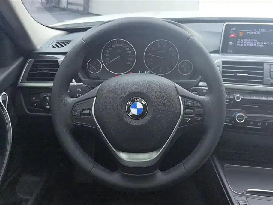 BMW 3 Series 2017 318Li Fashion фото 15
