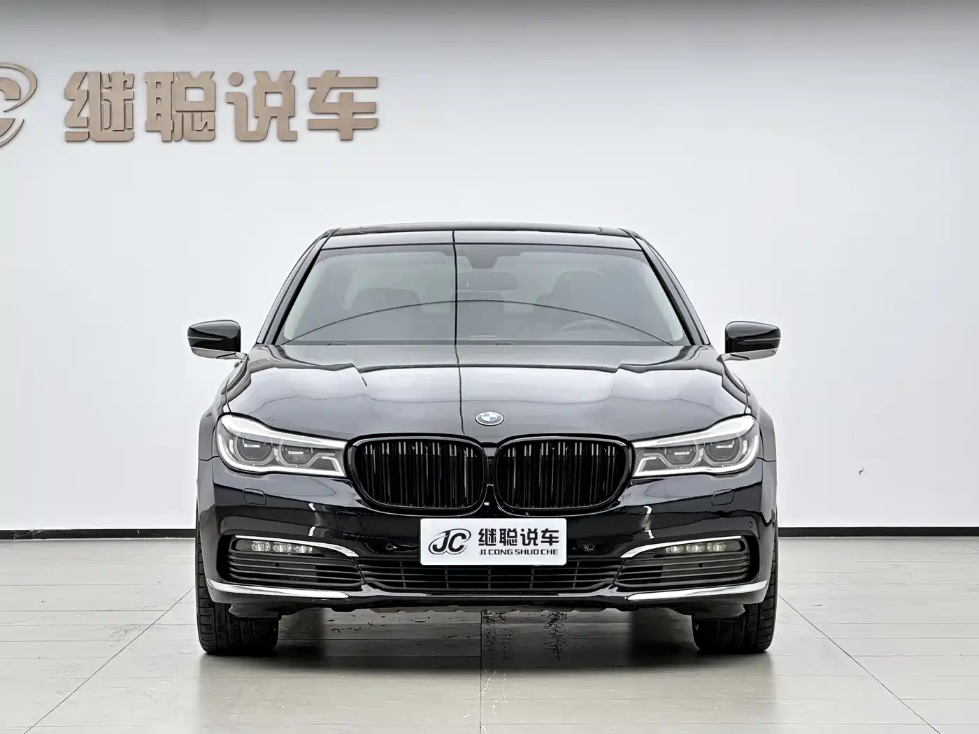 BMW 7 Series 2016 740Li Leading Edition фото 2
