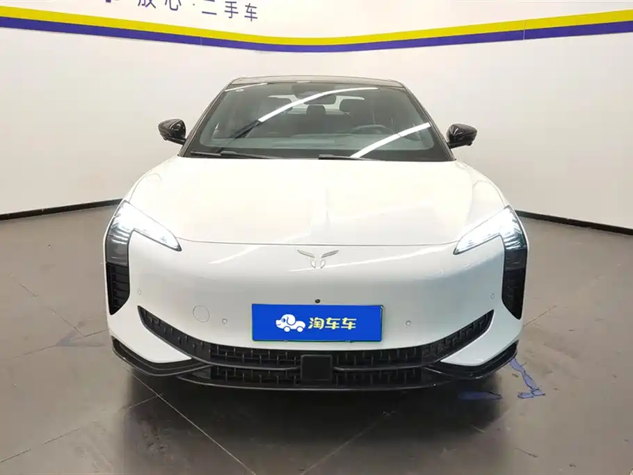 Hongqi EH7 2024 690 Pro фото 2