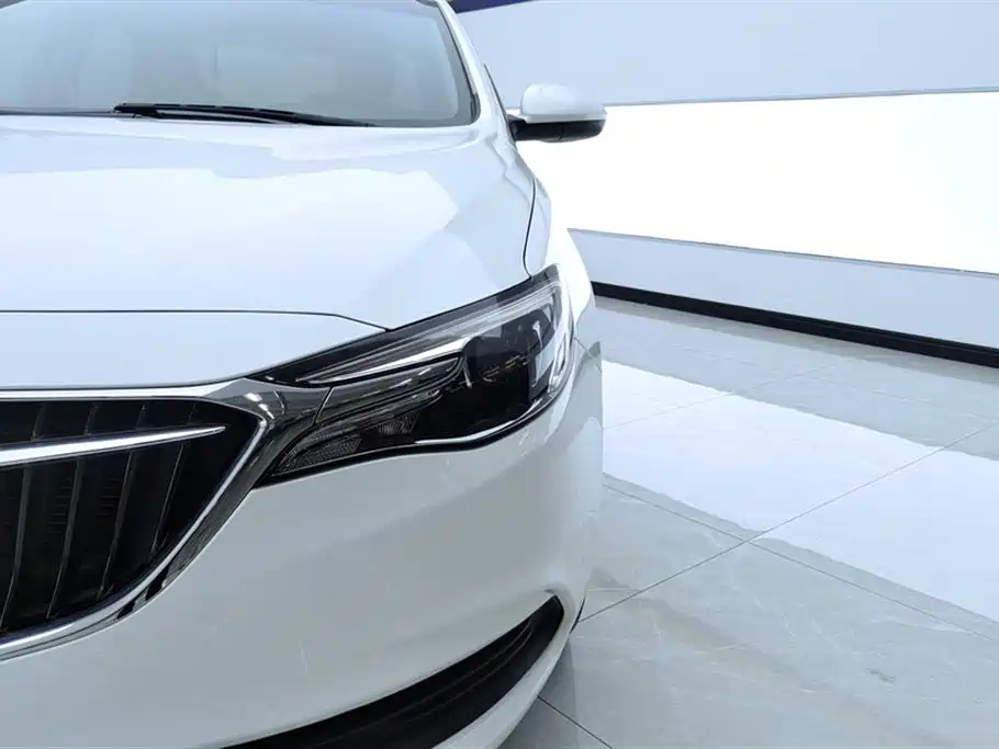 Buick Excelle 2021 Exemplar 1.5L Auto Elite фото 5
