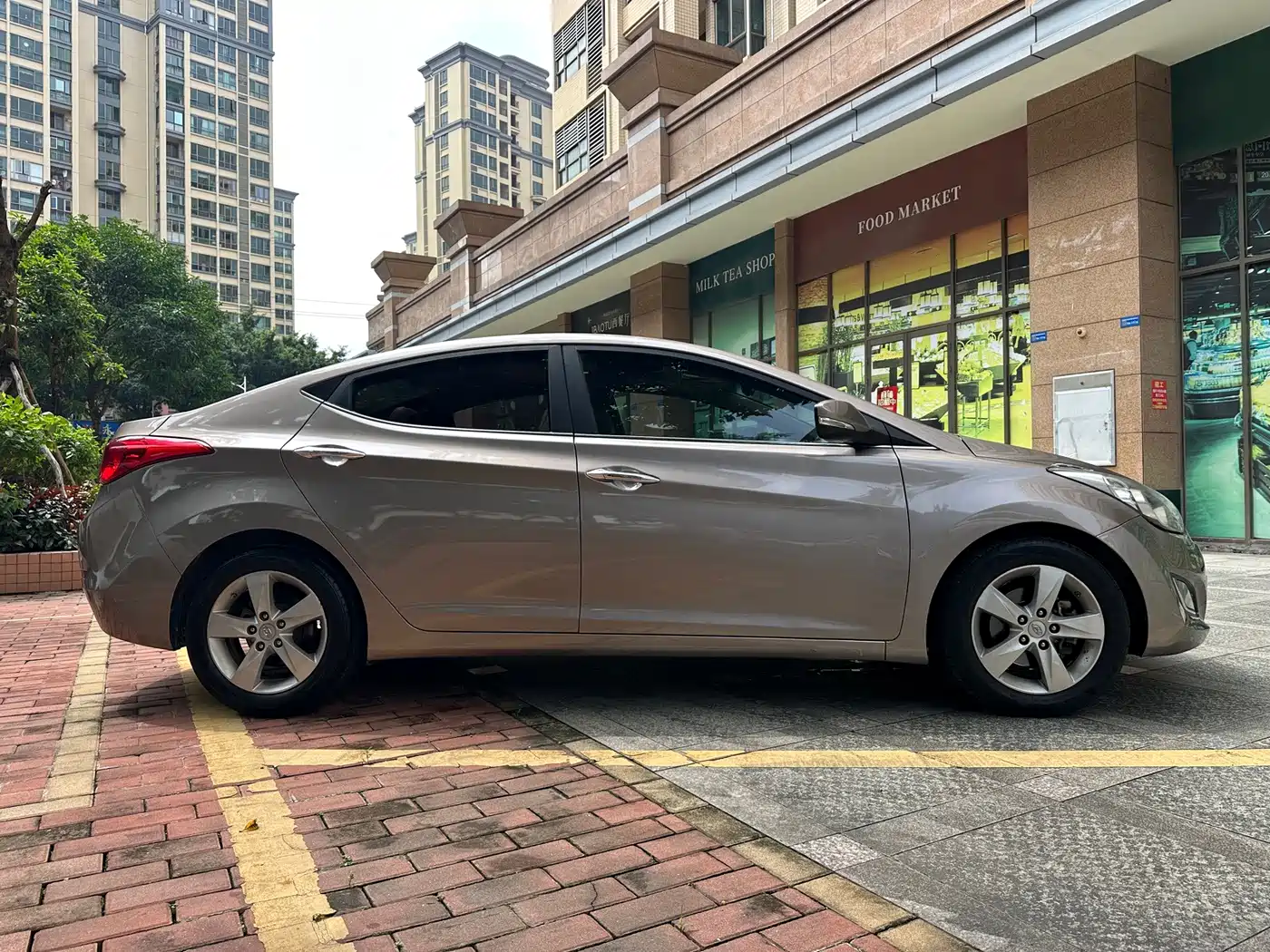 Hyundai Langdong 2013 2013 1.6L Automatic Premium