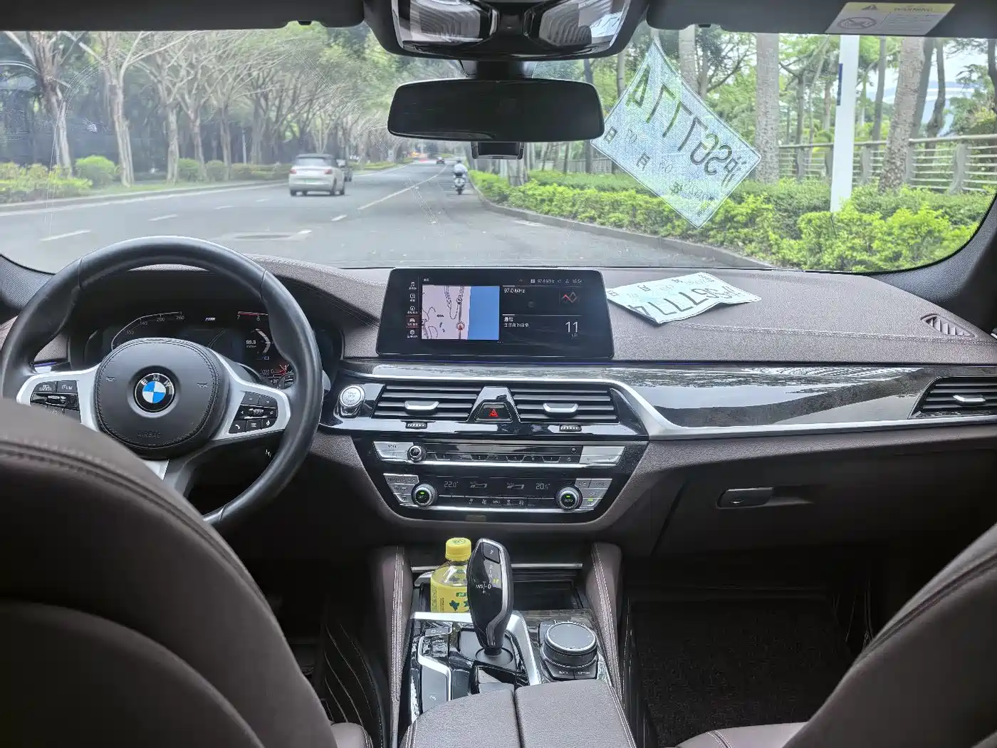 BMW 5 Series 2020 525Li M Sport Package фото 10