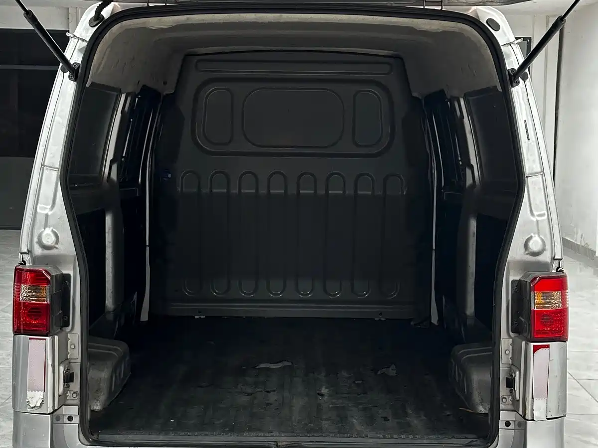 Jinbei Little Sea Lion X30 2024 2024 1.5L Fortune Panel Van 2/5-seater with Front AC