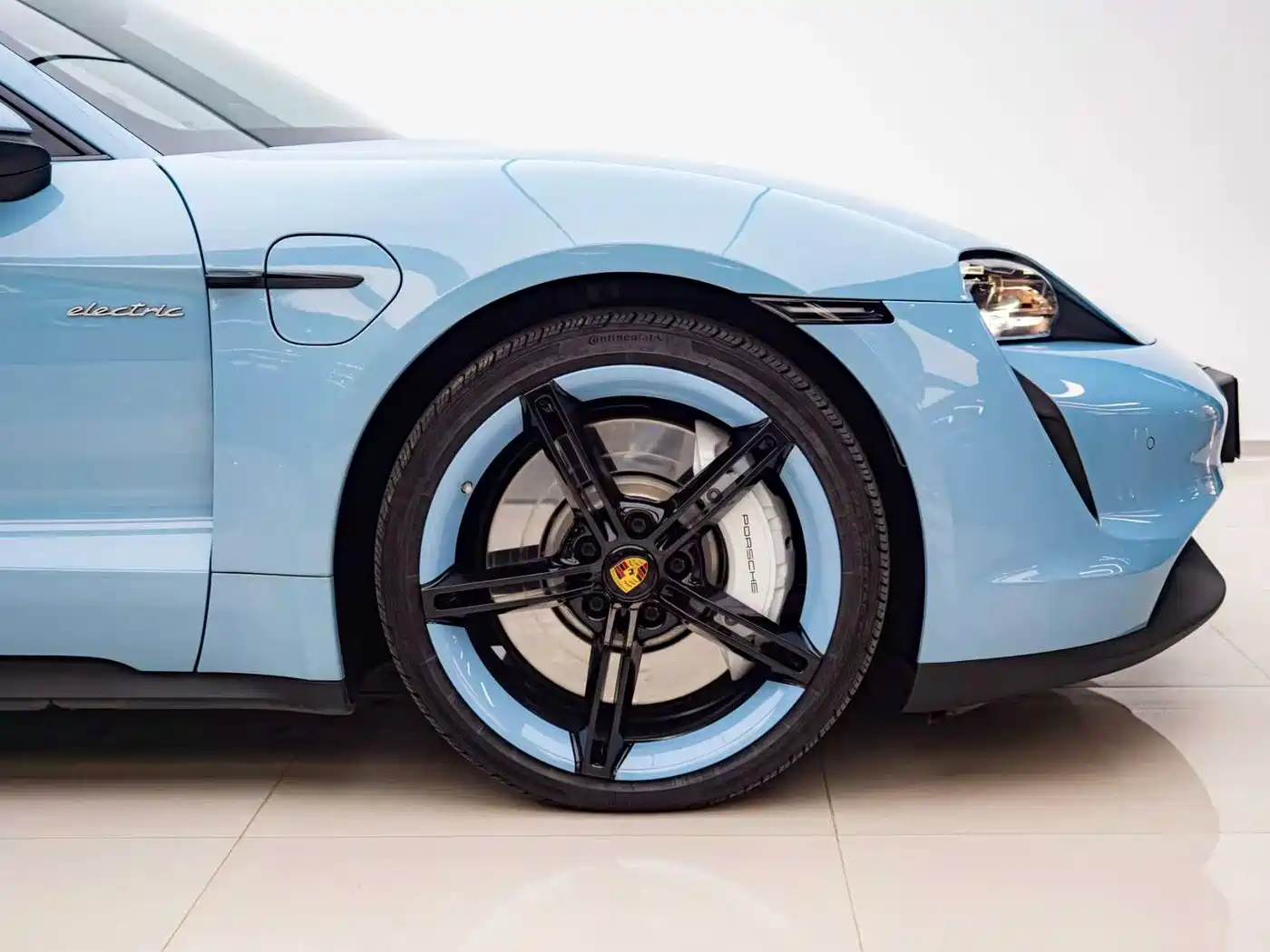 Porsche Taycan 2019 Taycan 4S фото 9