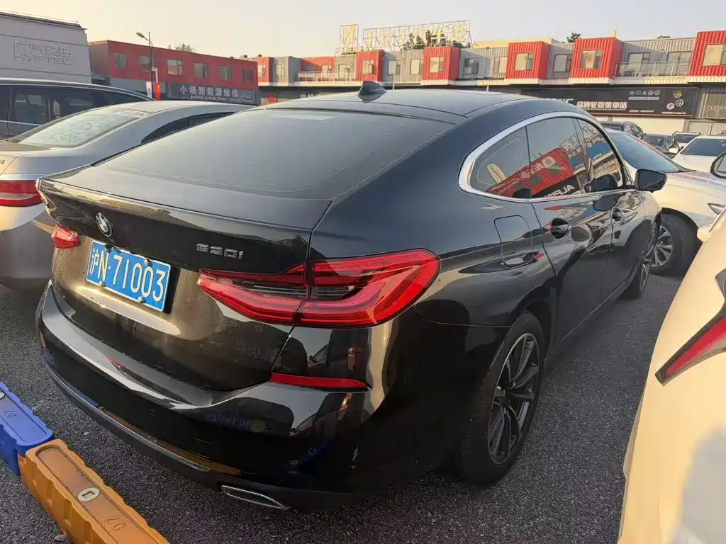 BMW 6 Series GT 2024 2022 Model 630i Luxury Design Package