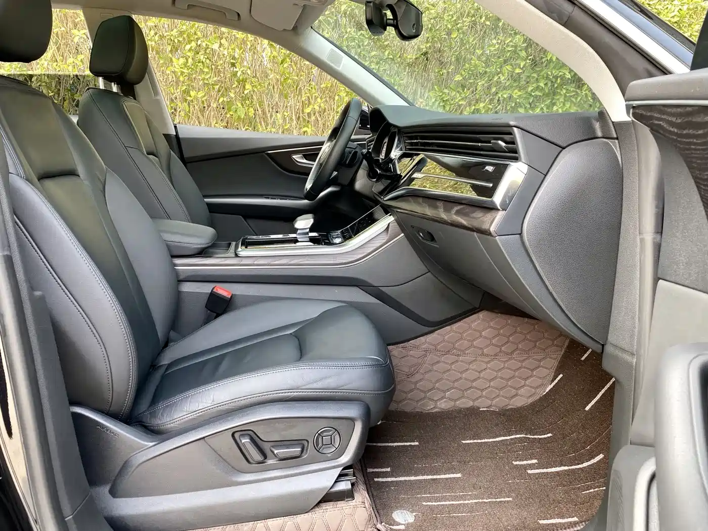 Audi Q8 2021 Model 55 TFSI Luxury Dynamic фото 11