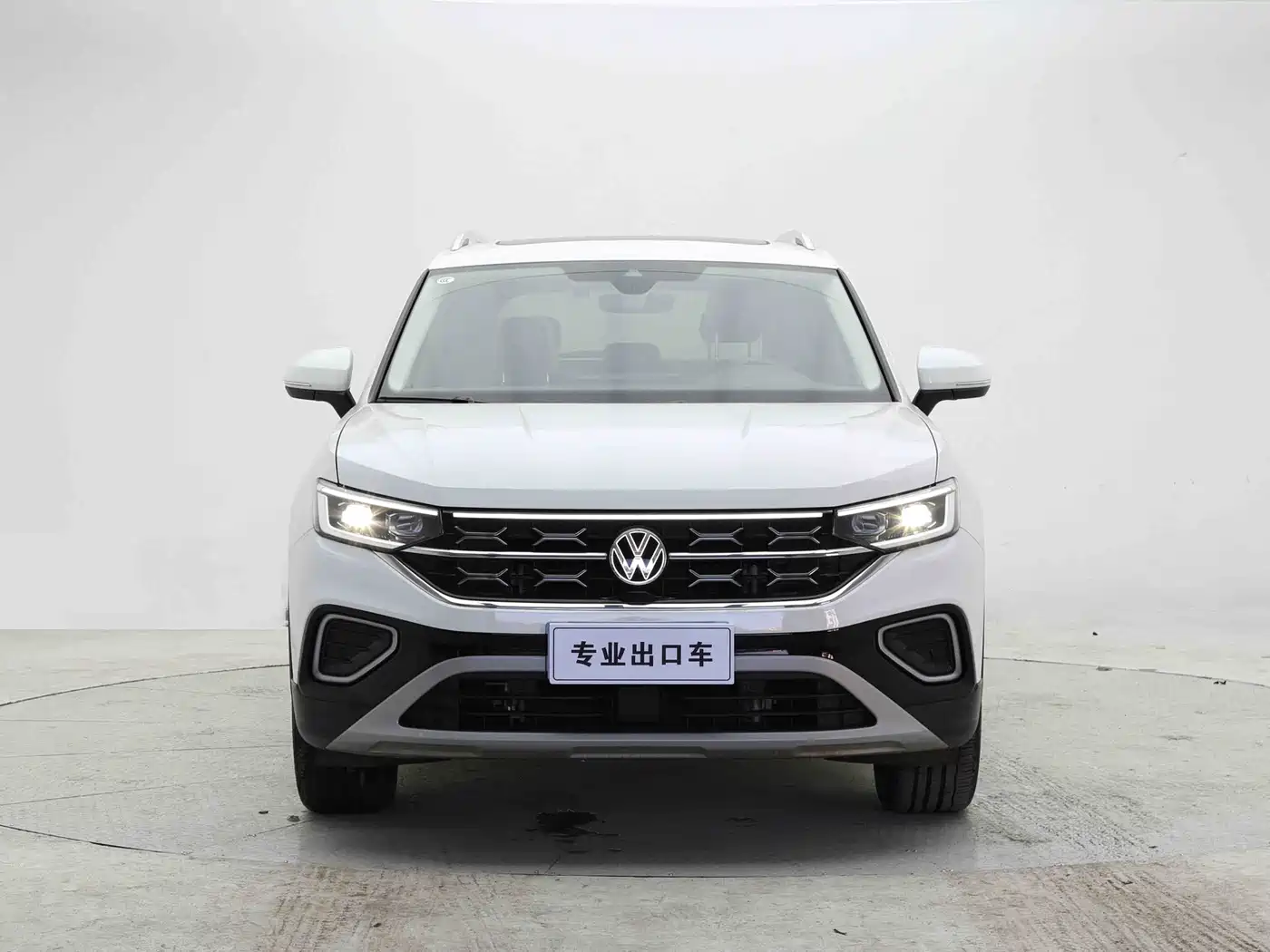 Volkswagen Tayron 2023 280TSI 2WD Luxury Plus Advanced Edition фото 2