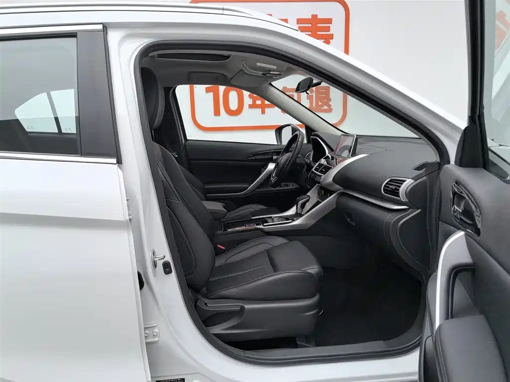 Mitsubishi Eclipse Cross 2018 1.5T CVT 2WD Dream Edition фото 23
