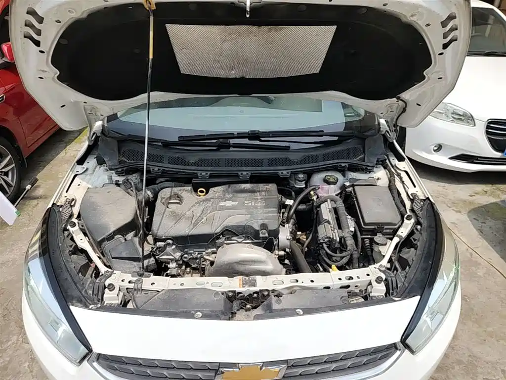 Chevrolet Cruze 2016 1.5L Automatic Fashion Sunroof Edition фото 20