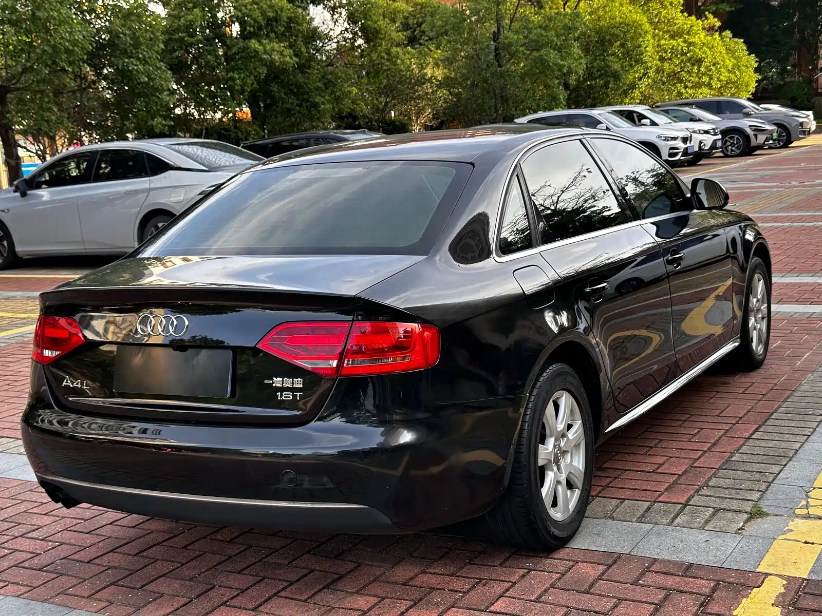 Фото 7 - Audi A4L