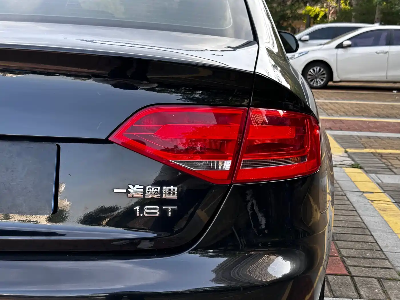 Audi A4L 2012 1.8 TFSI Manual Comfort фото 8