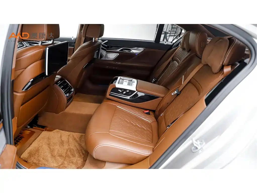 BMW 7 Series 2019 740Li xDrive Executive Luxury Package фото 7