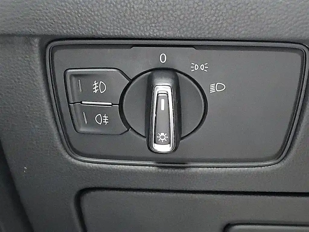 Volkswagen Magotan 2019 280TSI DSG Leading China VI фото 21