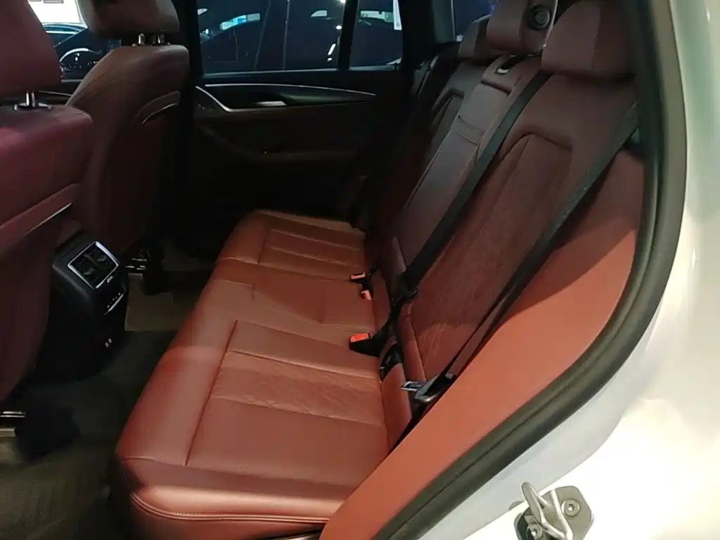 Фото 13 - BMW X3