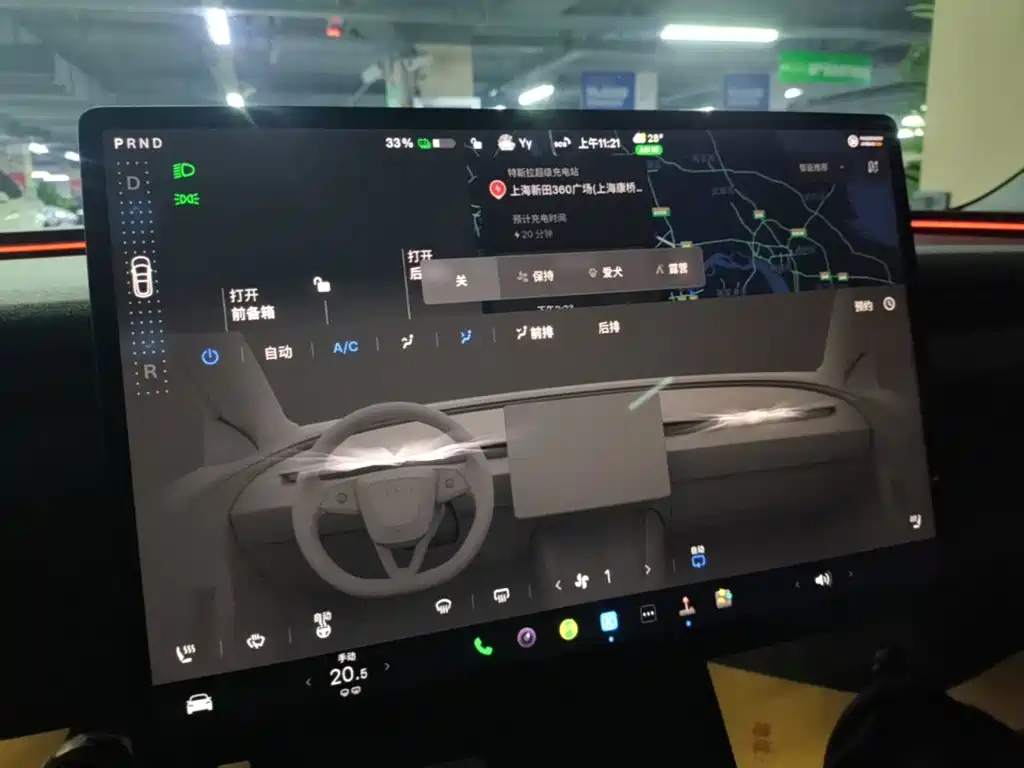 Фото 13 - Tesla Model 3