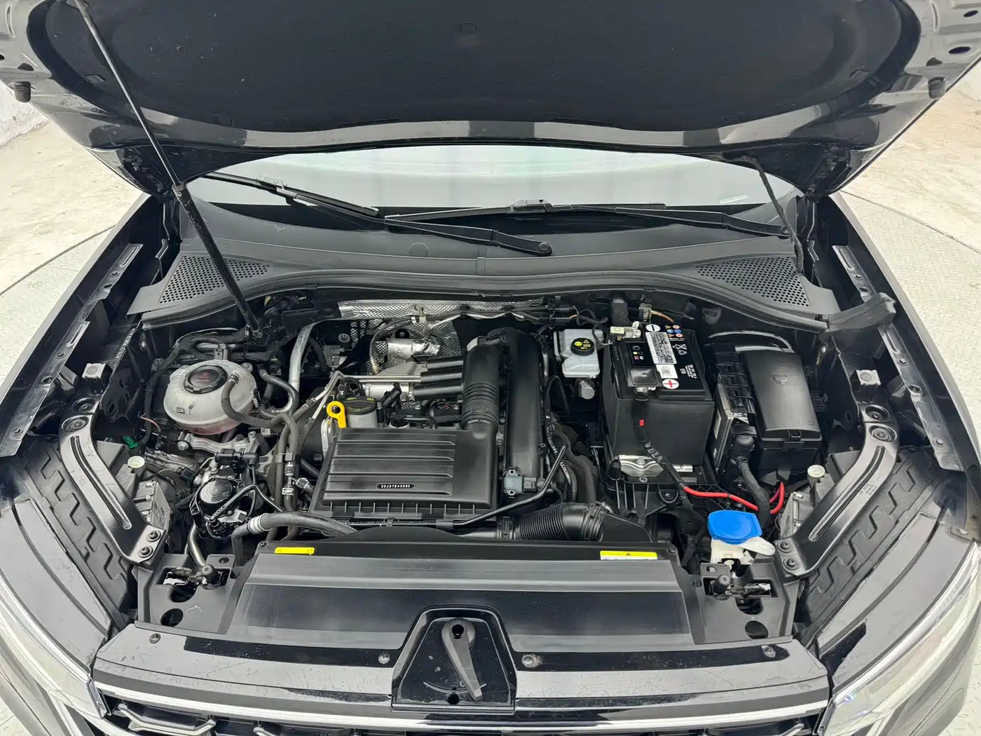 Volkswagen Tayron 2023 280TSI 2WD Luxury Plus Advanced Edition фото 16