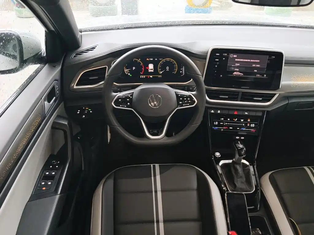 Volkswagen T-ROC 2025 2025 Facelift 300TSI DSG 2WD Dawn Edition