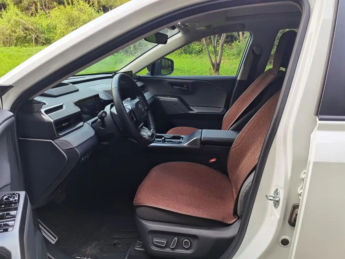 Toyota Wildlander 2026 2025 Hybrid 2.5L Base Model