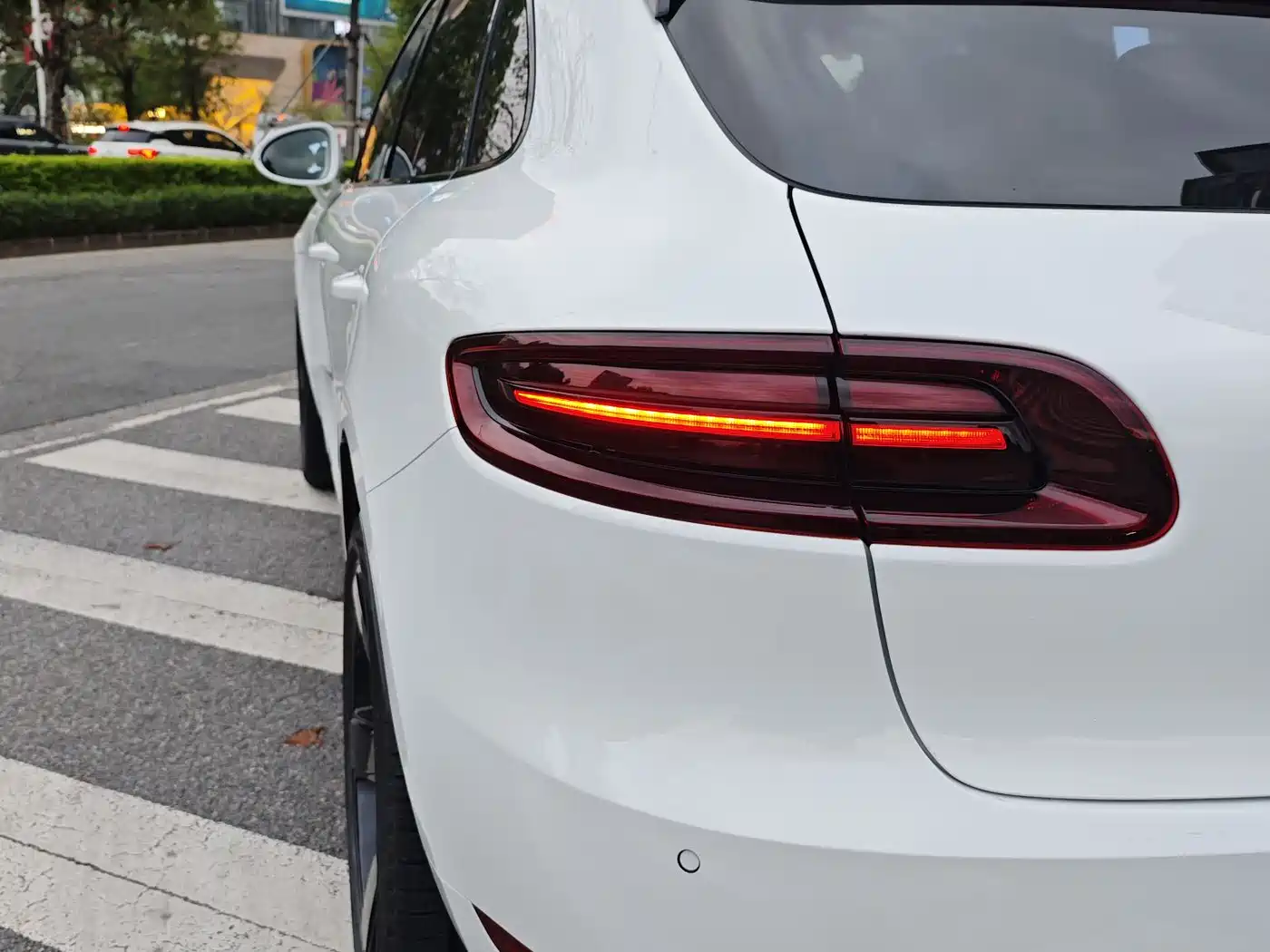 Porsche Macan 2016 Macan Turbo 3.6T фото 4