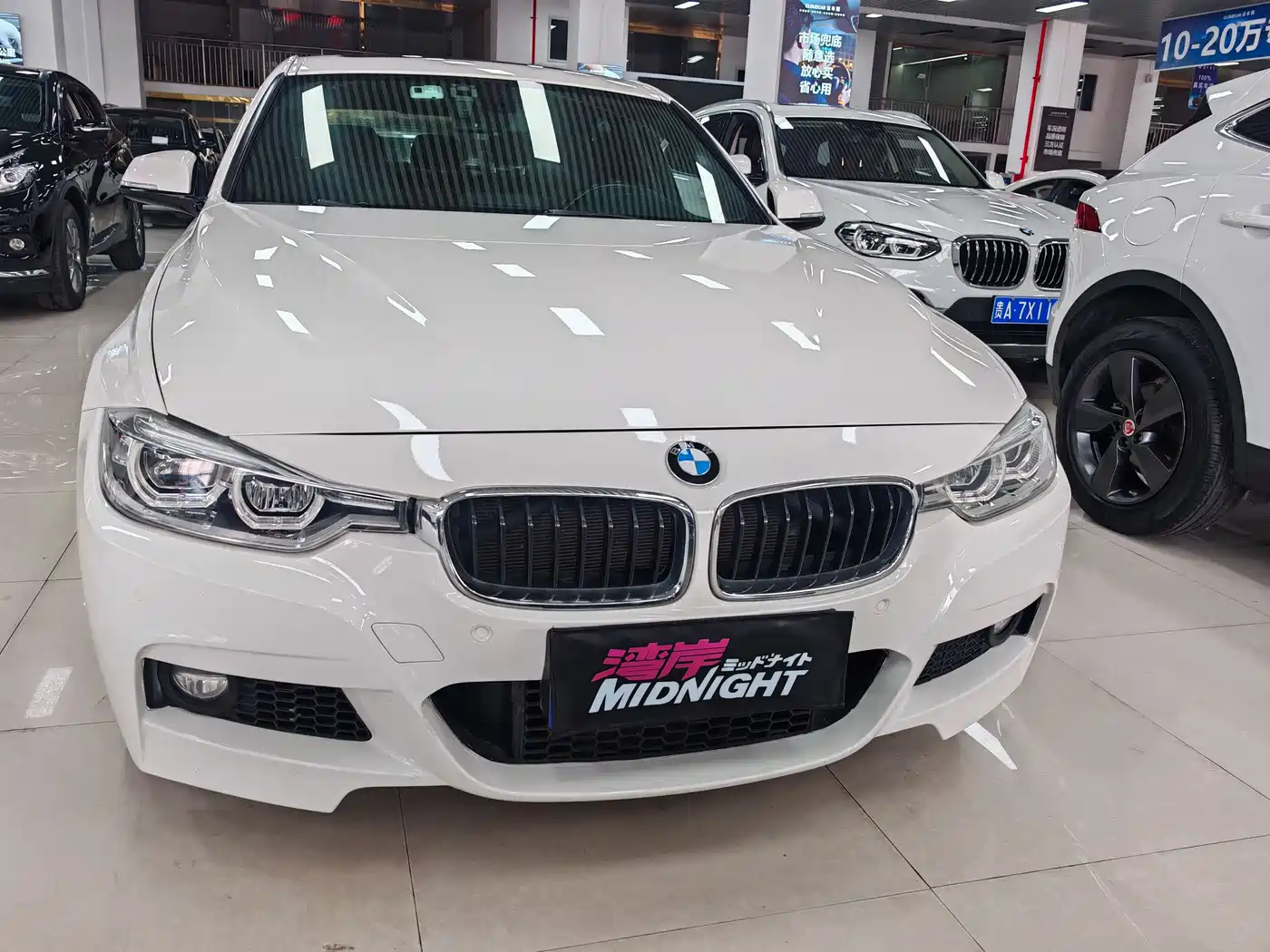 BMW 3 Series 2018 320i M Sport Package фото 3