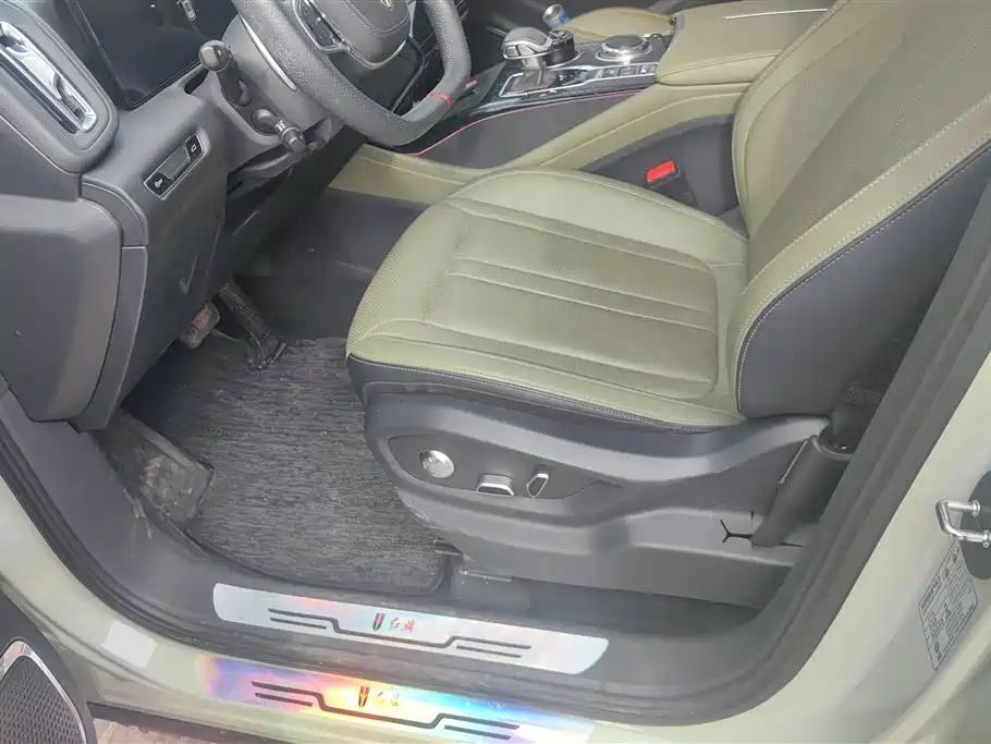 Hongqi HS3 2023 2.0T 4WD Achievement Edition фото 9