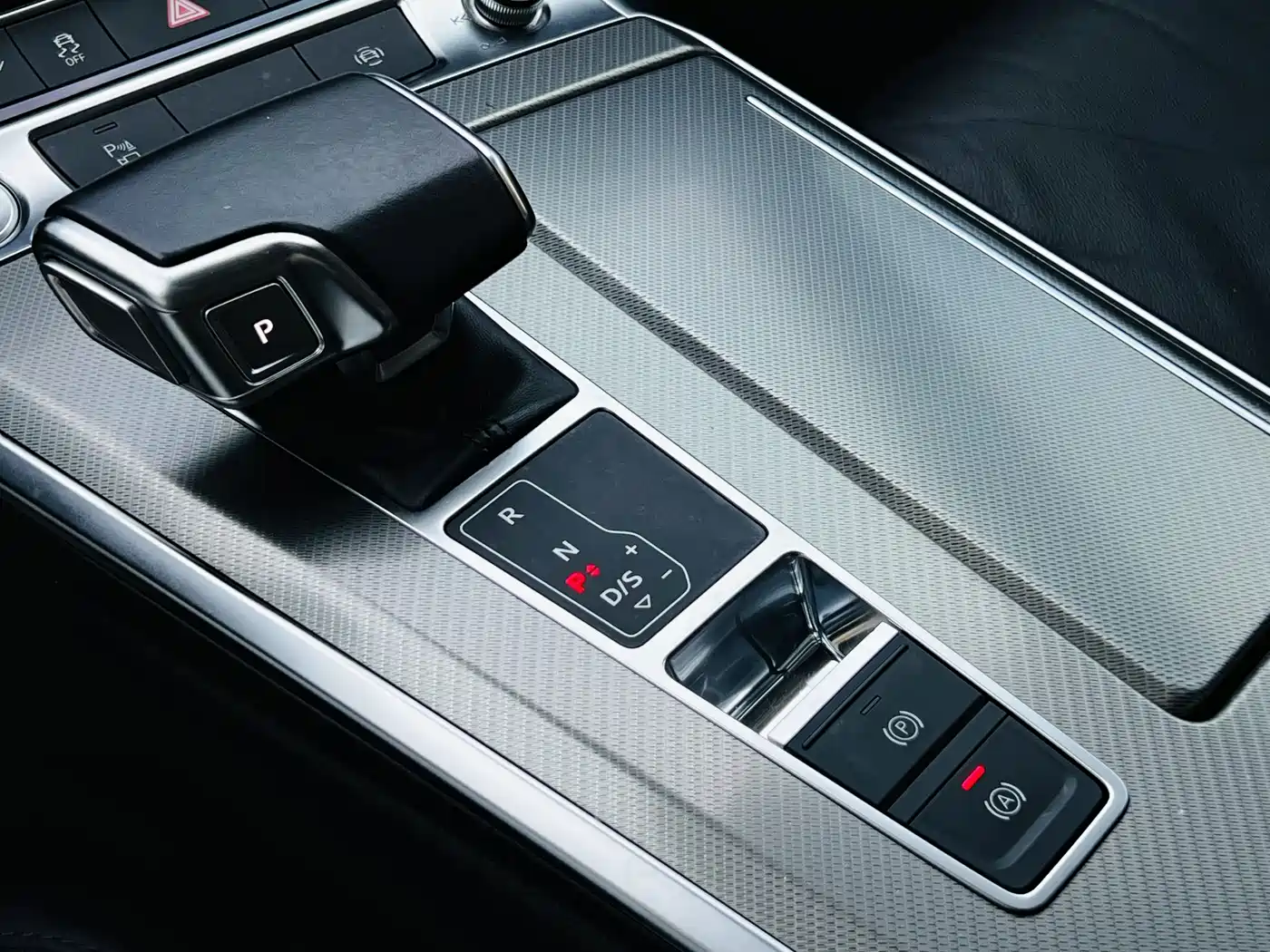 Audi A6L 2019 45 TFSI quattro Exclusive Elegance фото 19