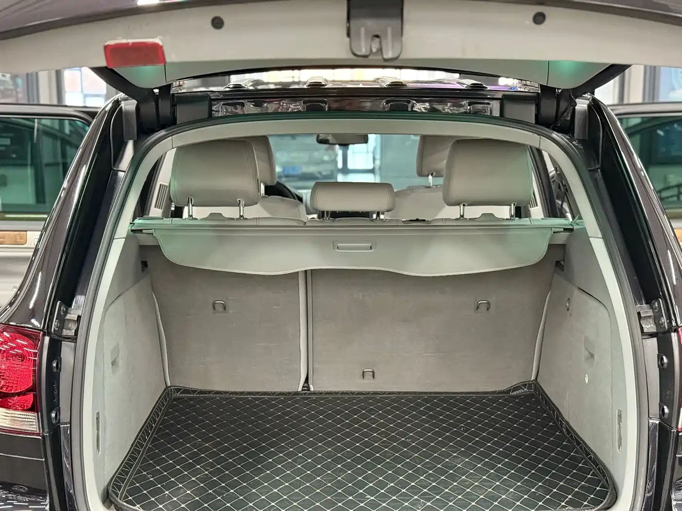 Volkswagen Touareg 2010 3.6 Limited Luxury Edition фото 10