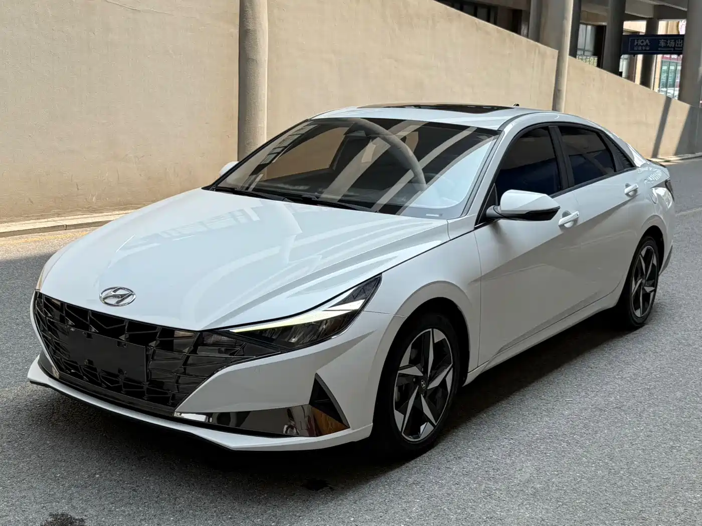  Hyundai Elantra 2021 240TGDi DCT LUX Premium Edition