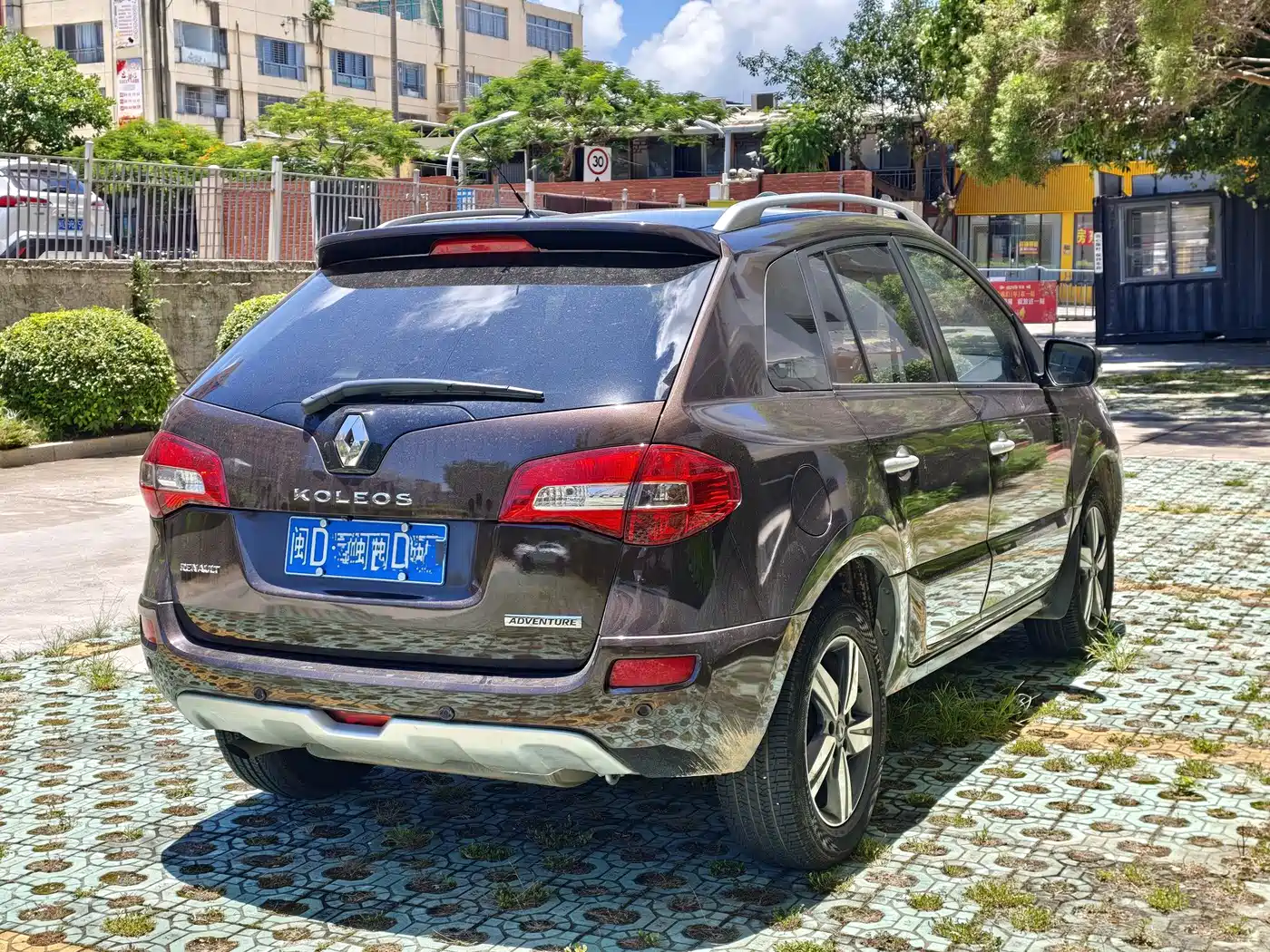 Renault Koleos (Import) 2014 2014 2.5L 2WD Comfort Edition