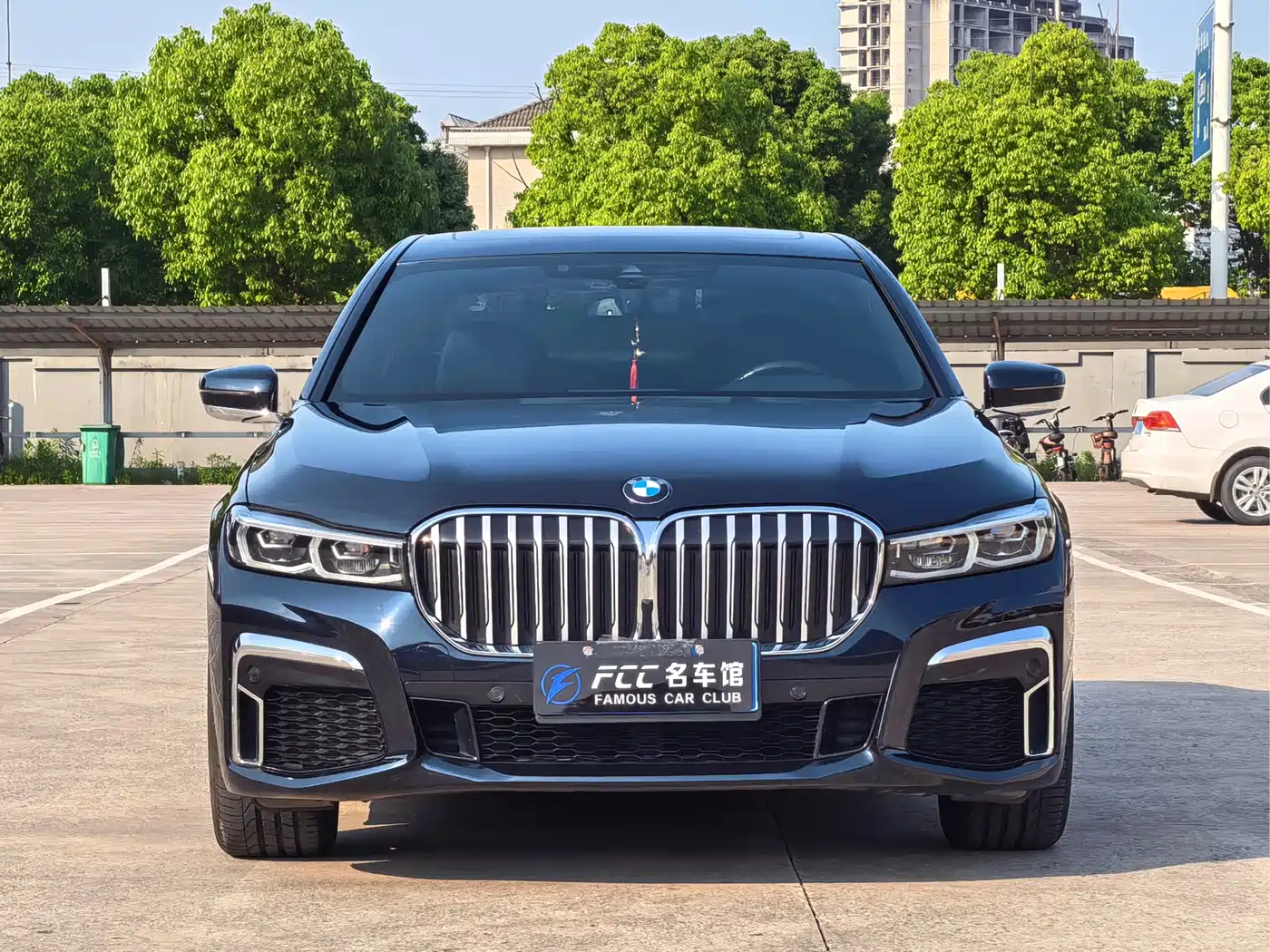 BMW 7 Series 2021 Model 730Li M Sport Package фото 2