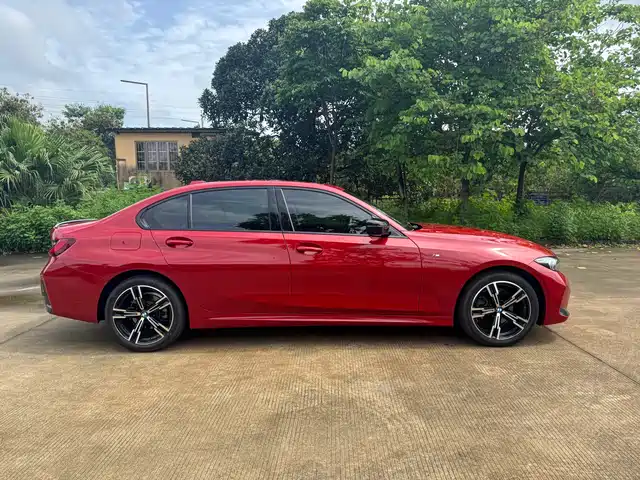BMW 3 Series 2023 325Li M Sport Black Night Package — фото 4
