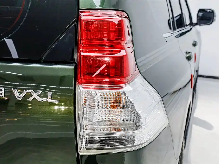 Toyota Prado 2010 4.0L Automatic TX-L фото 12