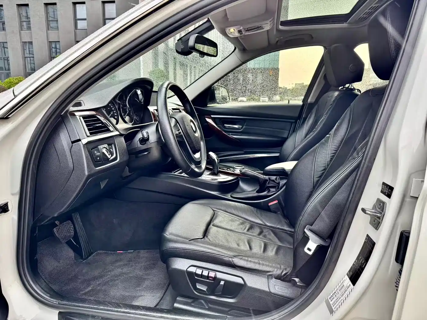 BMW 3 Series 2014 320Li Luxury Design Package фото 4